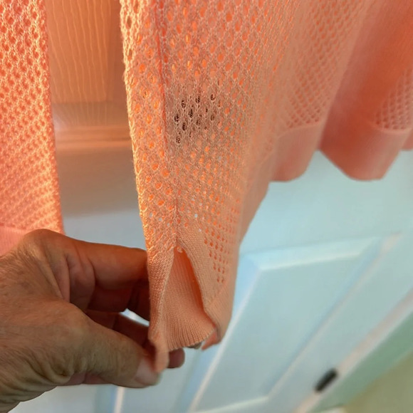 Bongo Knit lightweight Top - Picture 5 of 8